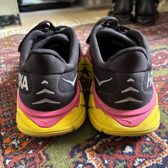 Hoka Arahi 6, size 8.5 Women's - Picture 3 of 6